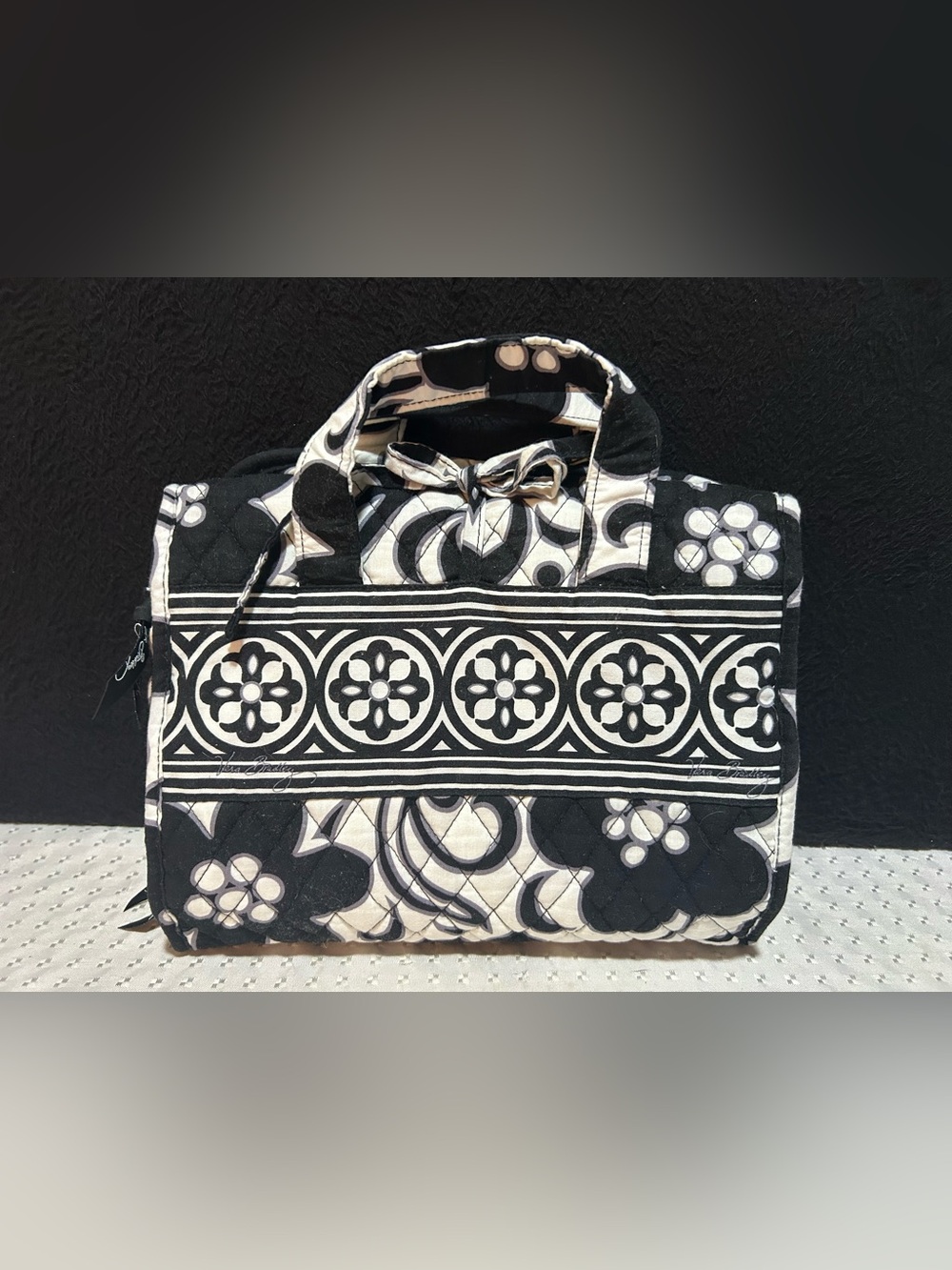 Vera Bradley Black & White Hanging Toilettries Bag